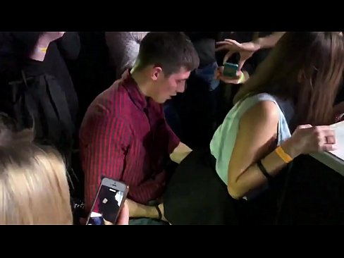 ❤️ Sesso reale in un nightclub russo. Ragazza russa di 18 anni nell'ano e nella vagina scopata in un nightclub ☑ Pornoal it.doujin-sexy.ru ❌❤